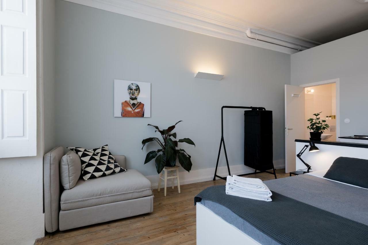 Baixa24 •P2R• Bright Apt In Vibrant Downtown Porto Kültér fotó