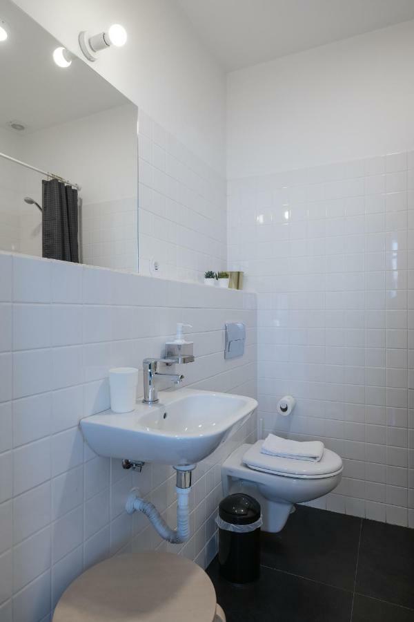 Baixa24 •P2R• Bright Apt In Vibrant Downtown Porto Kültér fotó